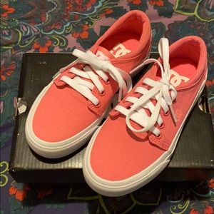 Size 12.5 pink Girls DC’s sneakers